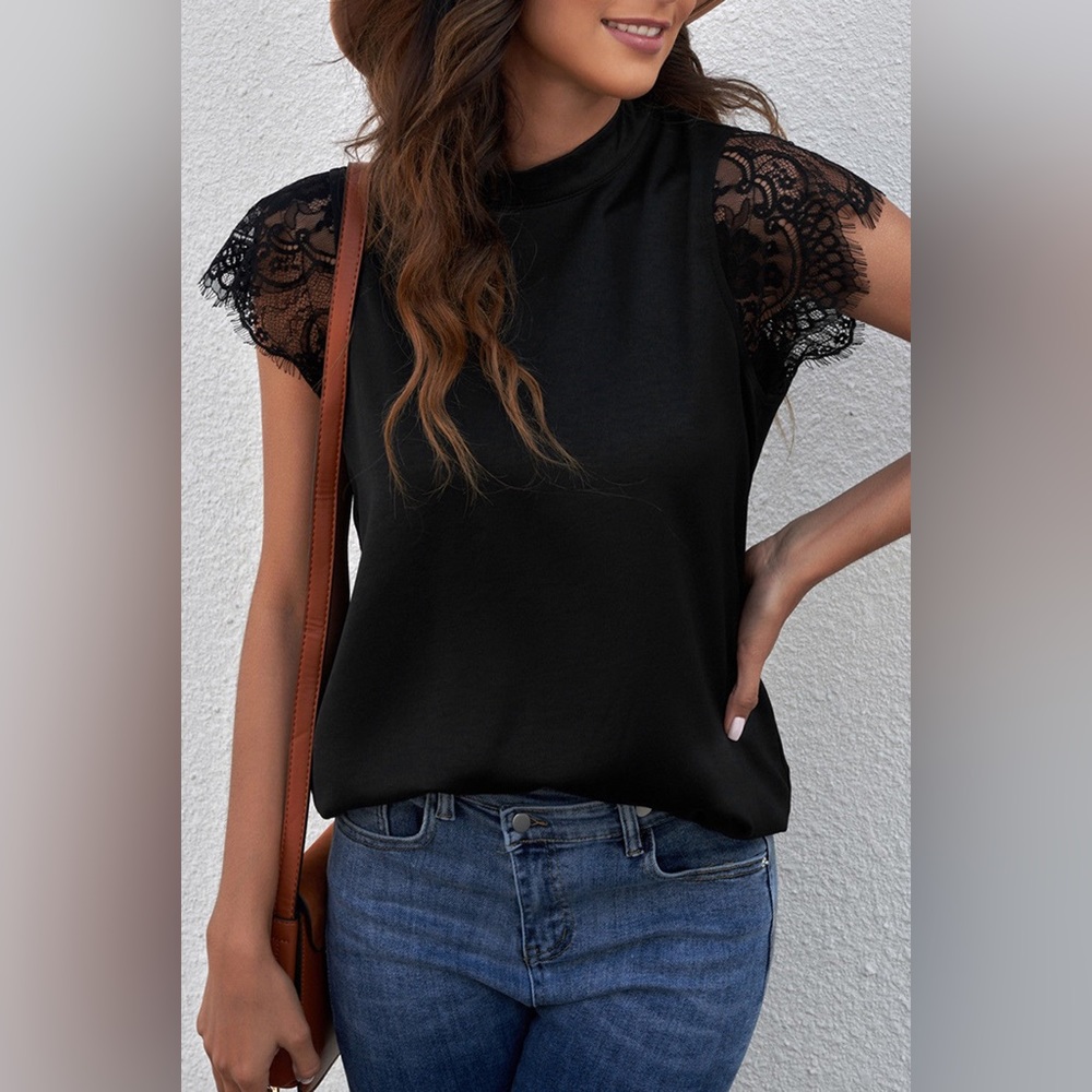 Black Lace Splicing Tie Knot Mock Neck T-shirt